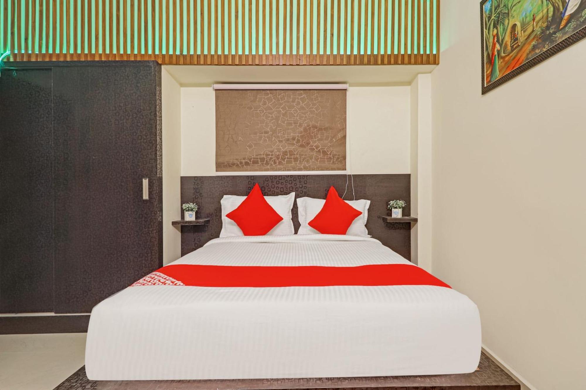 Super Hotel O Dsr Inn Near Nexus Hyderabad Esterno foto