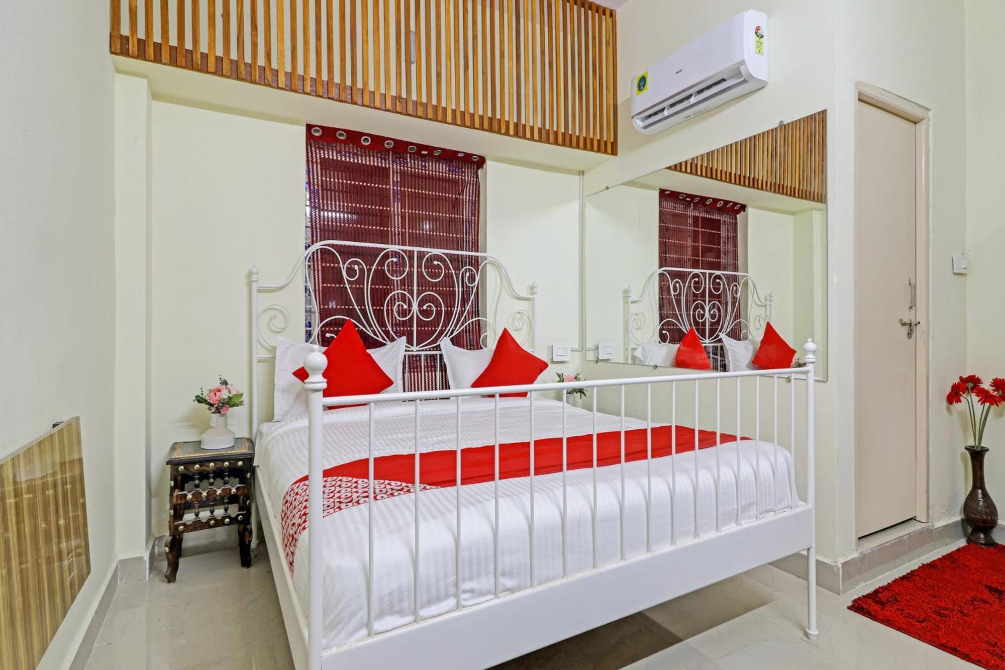 Super Hotel O Dsr Inn Near Nexus Hyderabad Esterno foto