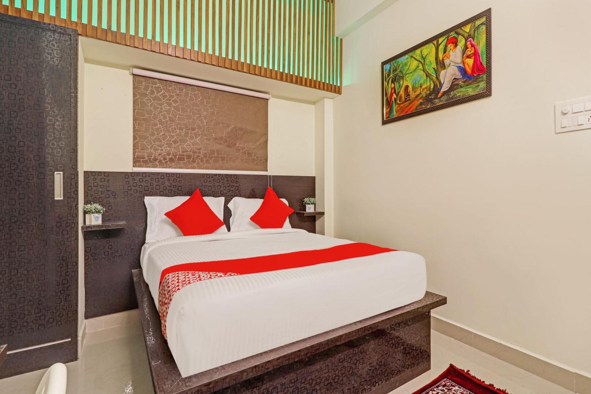 Super Hotel O Dsr Inn Near Nexus Hyderabad Esterno foto